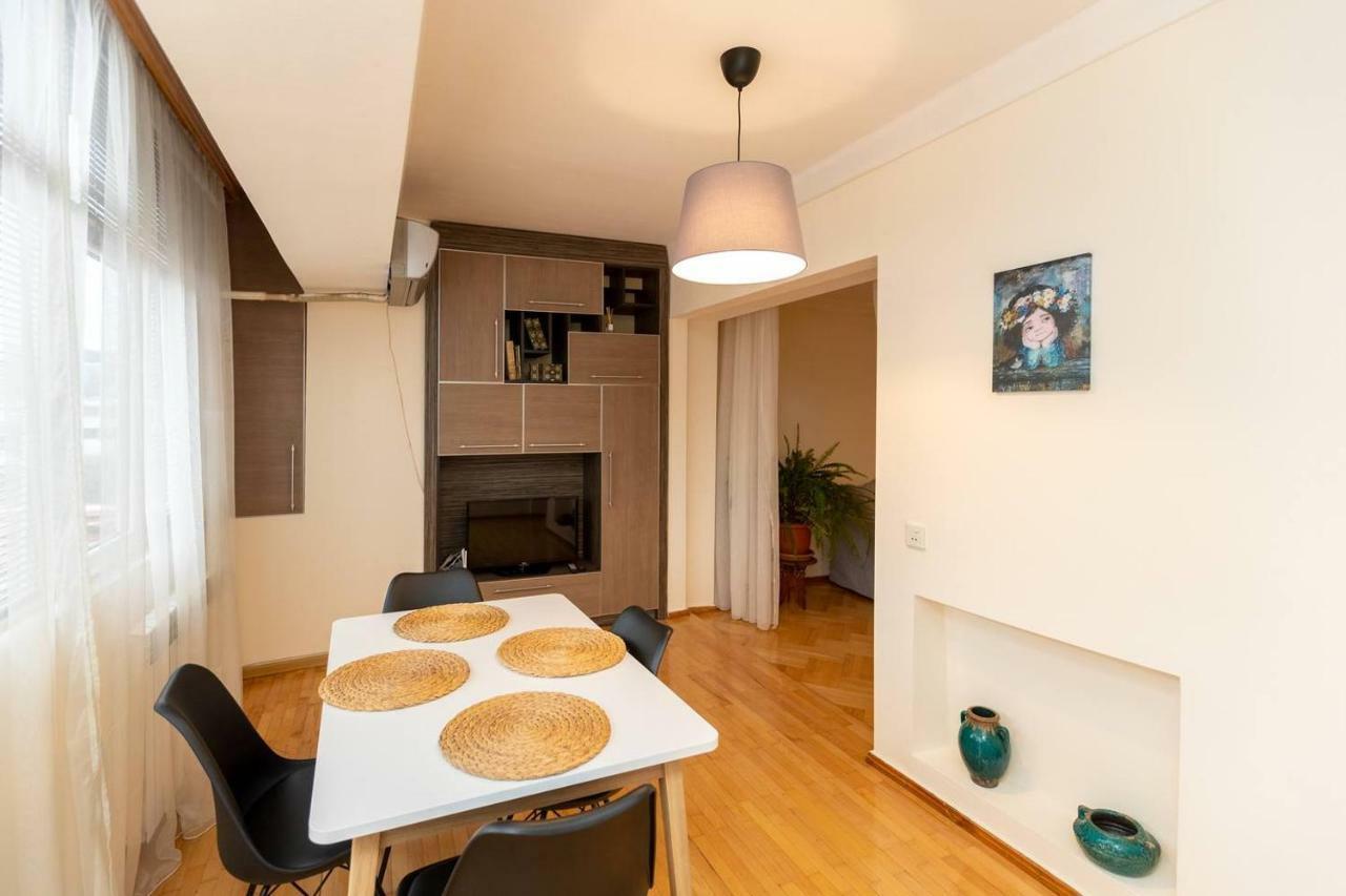 Wehost Cosy Apartment Tbilisi Ngoại thất bức ảnh