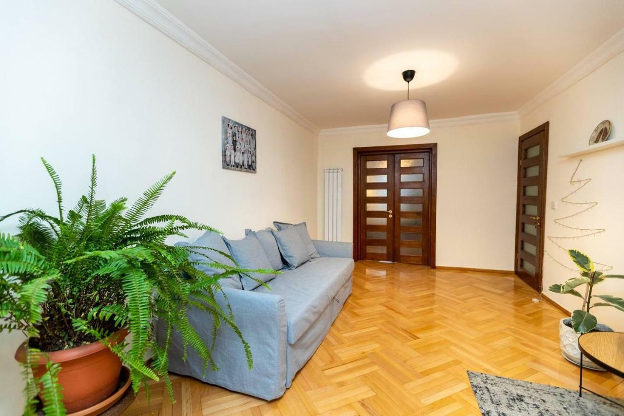 Wehost Cosy Apartment Tbilisi Ngoại thất bức ảnh